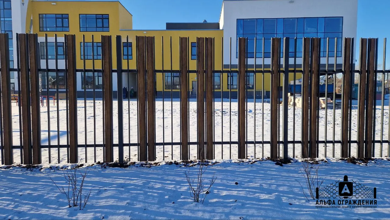 Изображение готового сварного забора типа 1