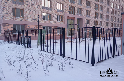 Установленный сварной забор в мкр Академический, Екатеринбург Установленный сварной забор в мкр Академический, Екатеринбург