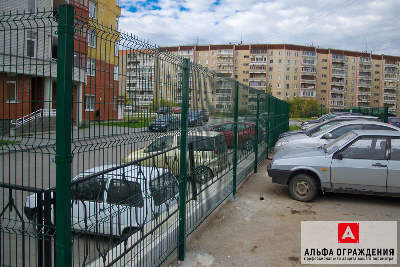 Установленный 3D забор в районе ЖБИ, Екатеринбург Установленный 3D забор в районе ЖБИ, Екатеринбург